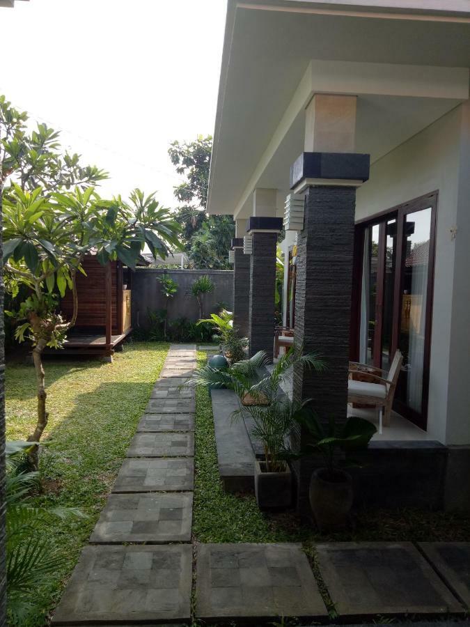 Guest House Reisya Nusa Dua  Exterior photo